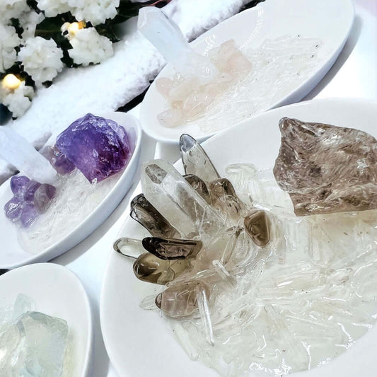 Crystal manifestation plates with different crystals. 