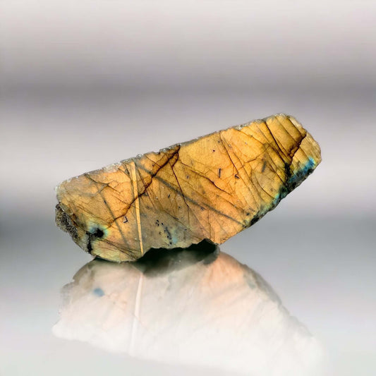 Labradorite Semi Polished 95g