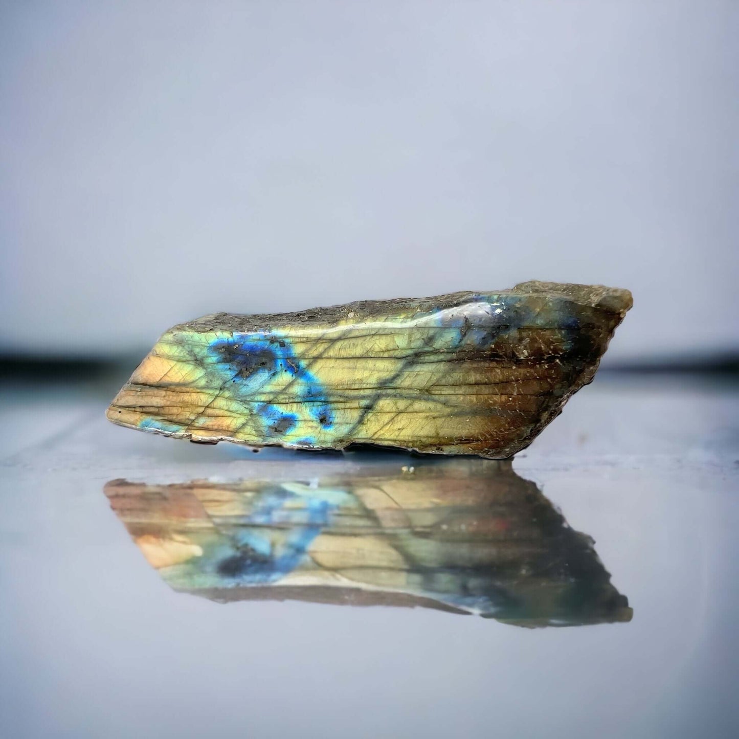 Labradorite Semi Polished  99g