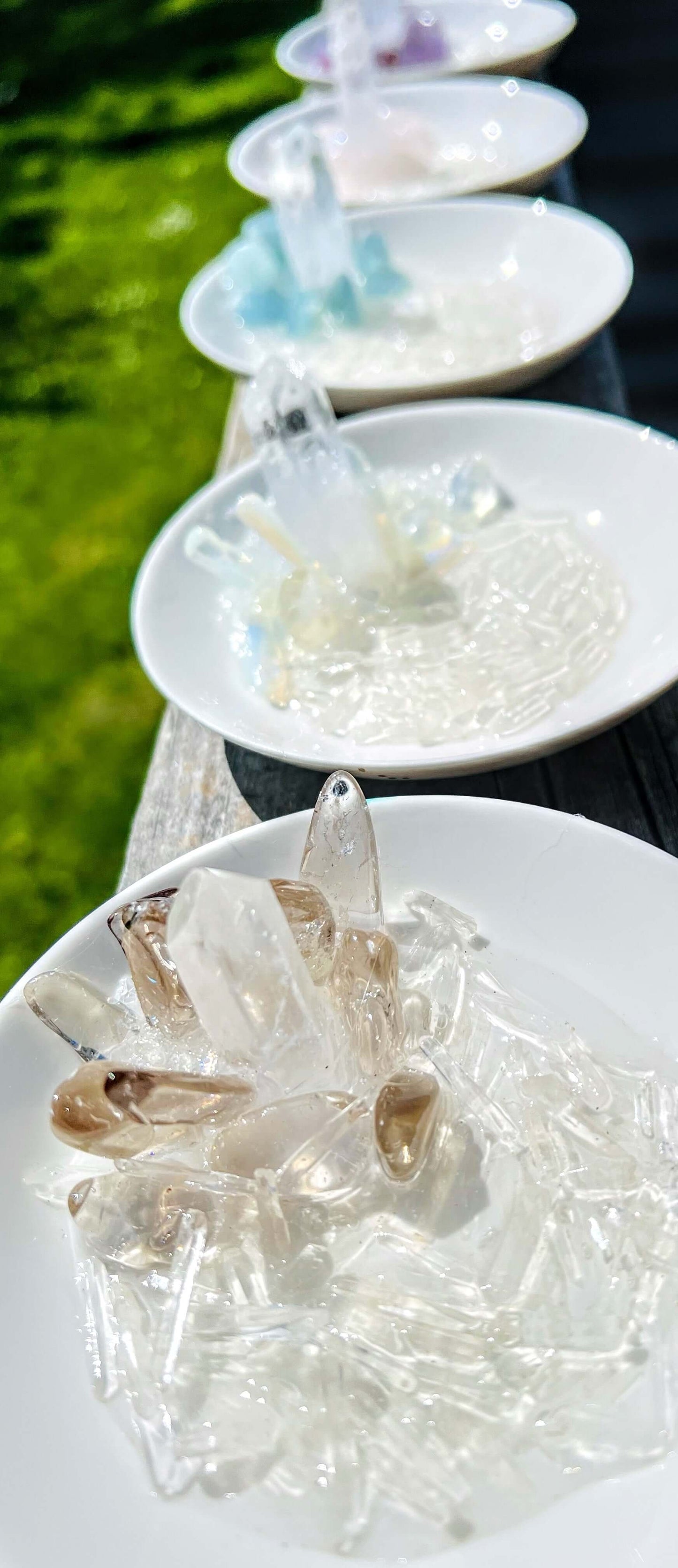 Crystal Manifesting Plates